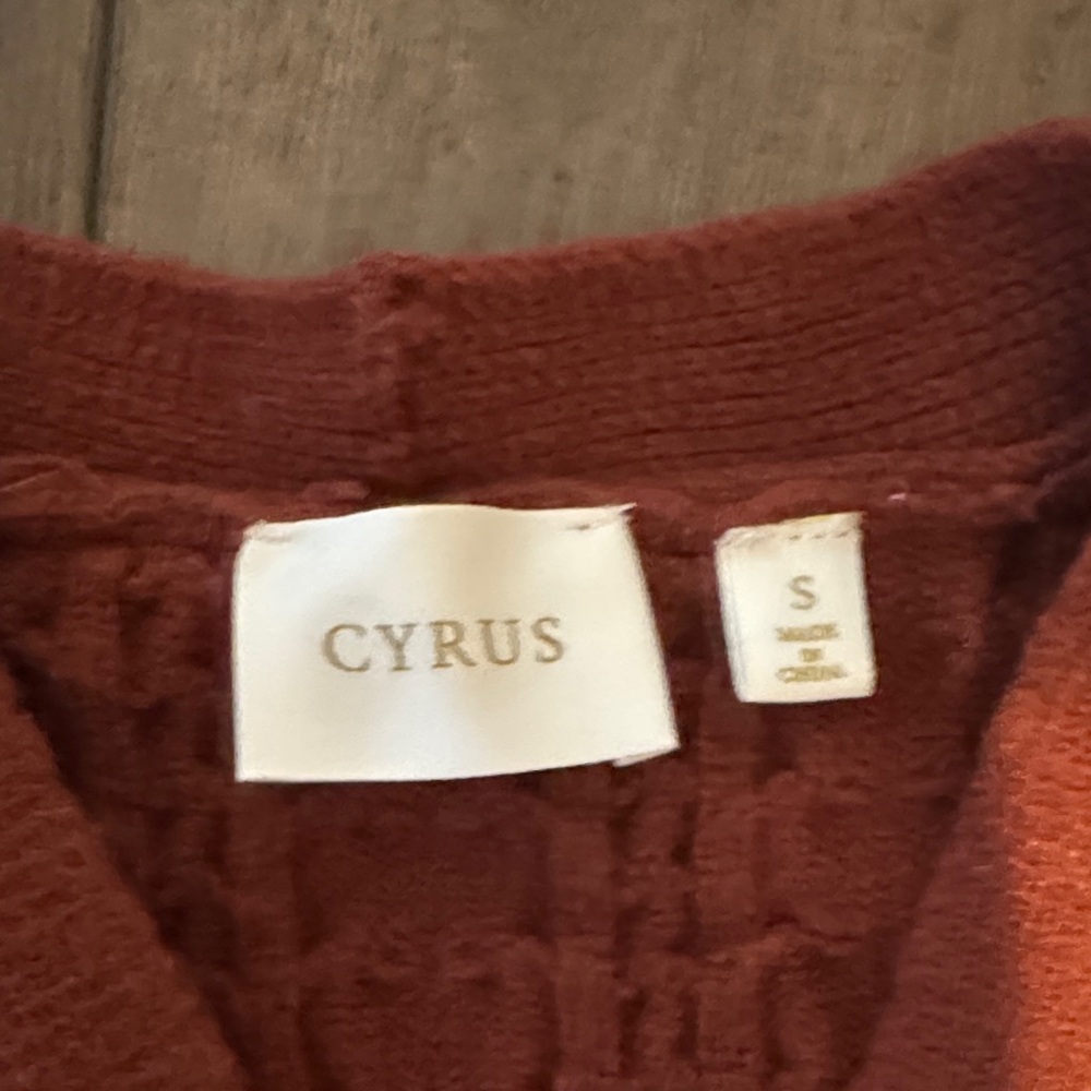 Cyrus Rust Cable Knit Cardigan - Picture 2 of 3